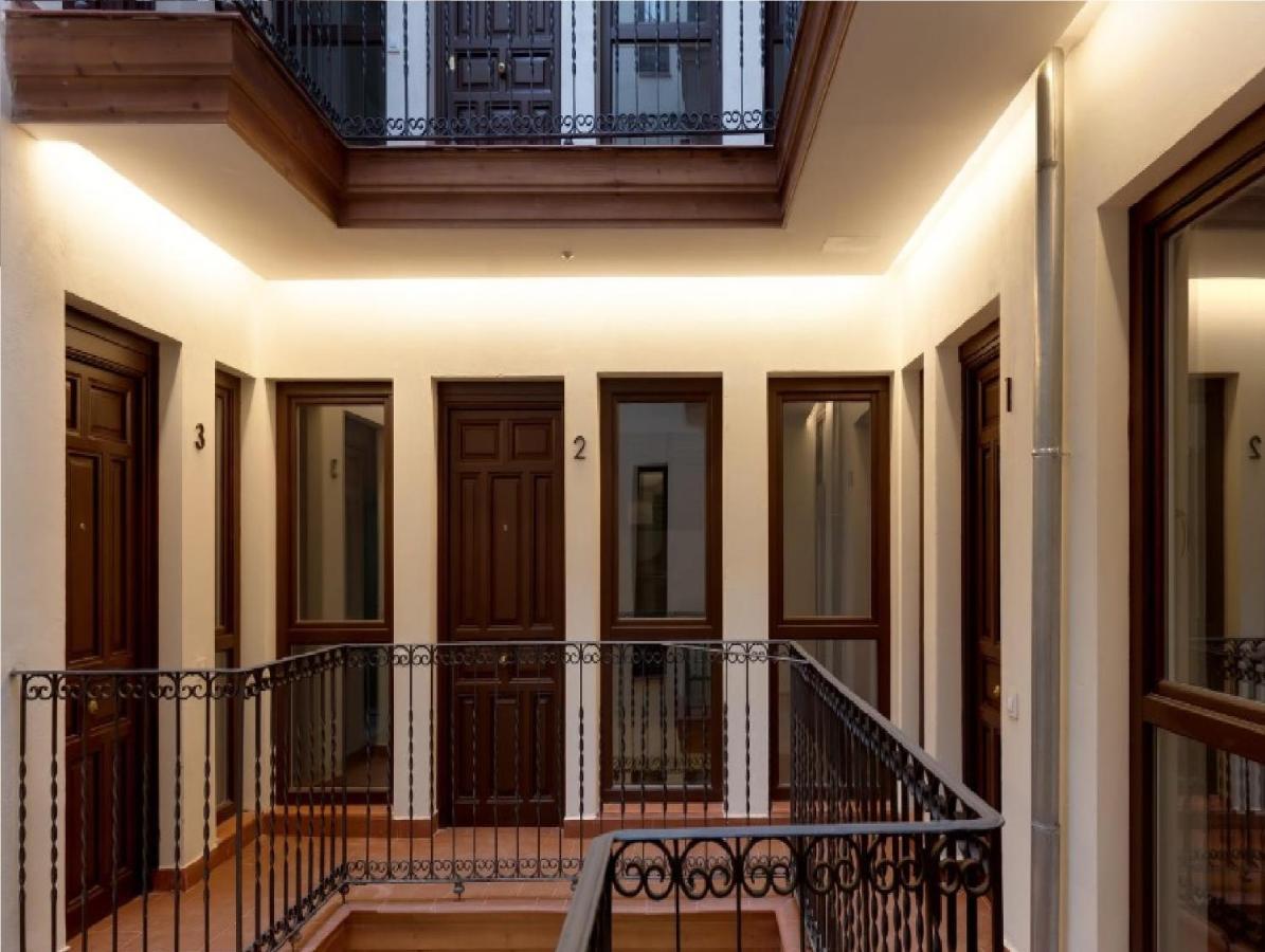 Apartamentos Con Encanto En La Latina Madrid Esterno foto