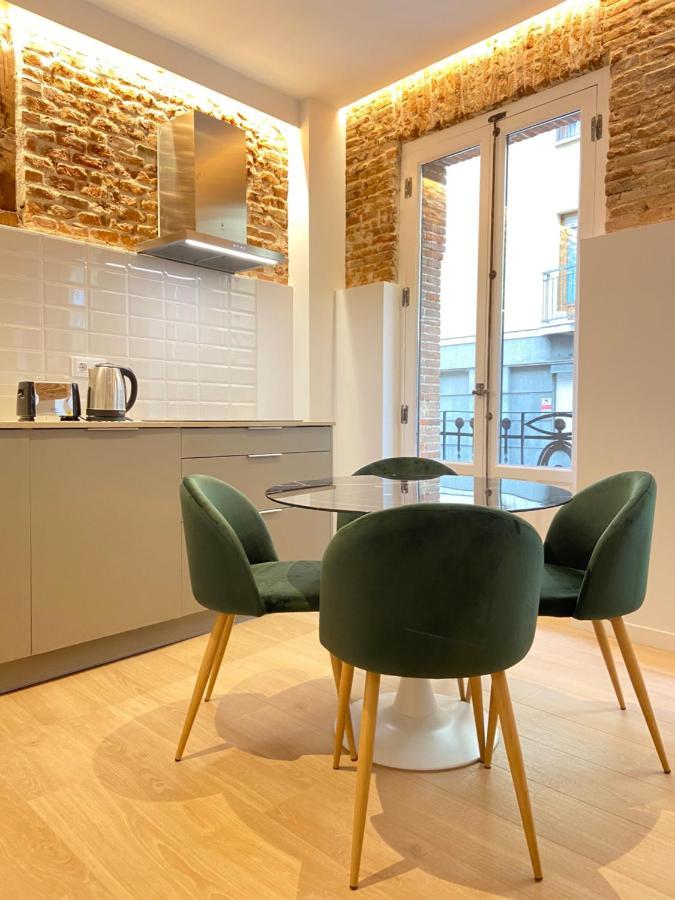 Apartamentos Con Encanto En La Latina Madrid Esterno foto