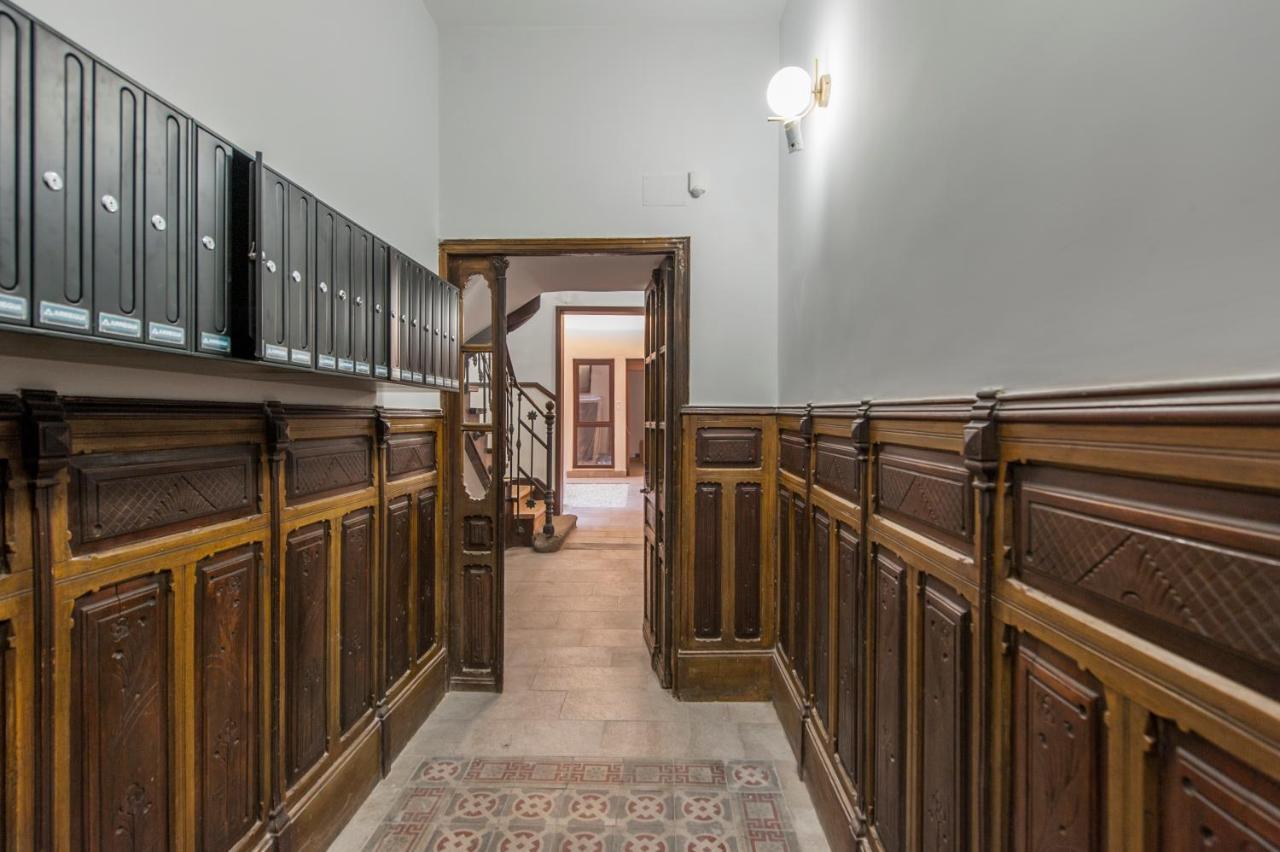 Apartamentos Con Encanto En La Latina Madrid Esterno foto