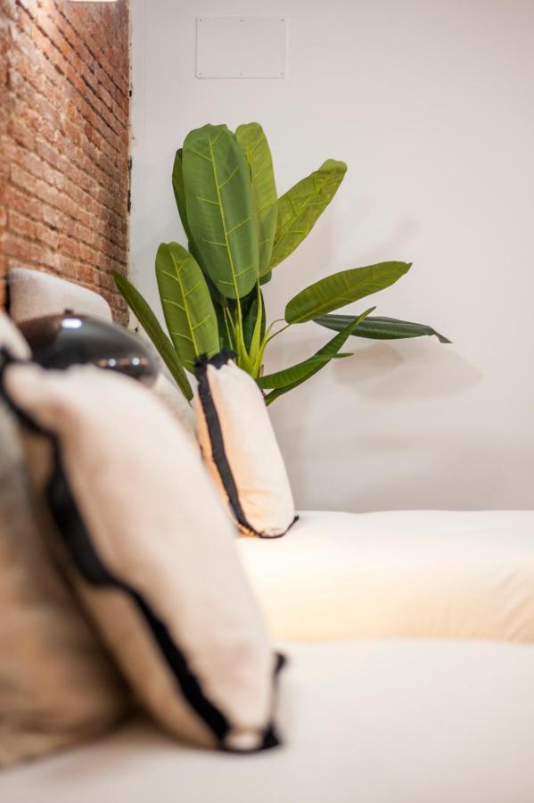 Apartamentos Con Encanto En La Latina Madrid Esterno foto