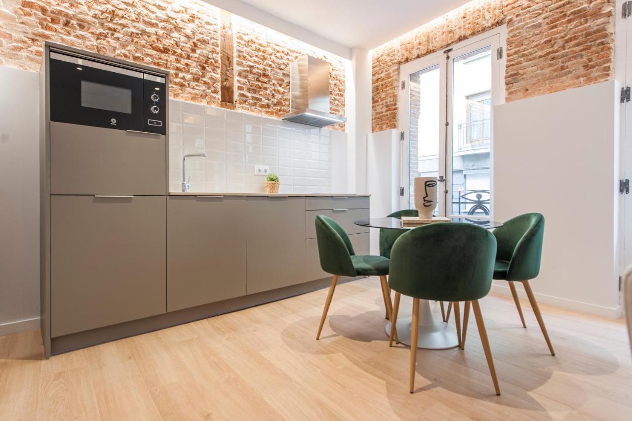 Apartamentos Con Encanto En La Latina Madrid Esterno foto