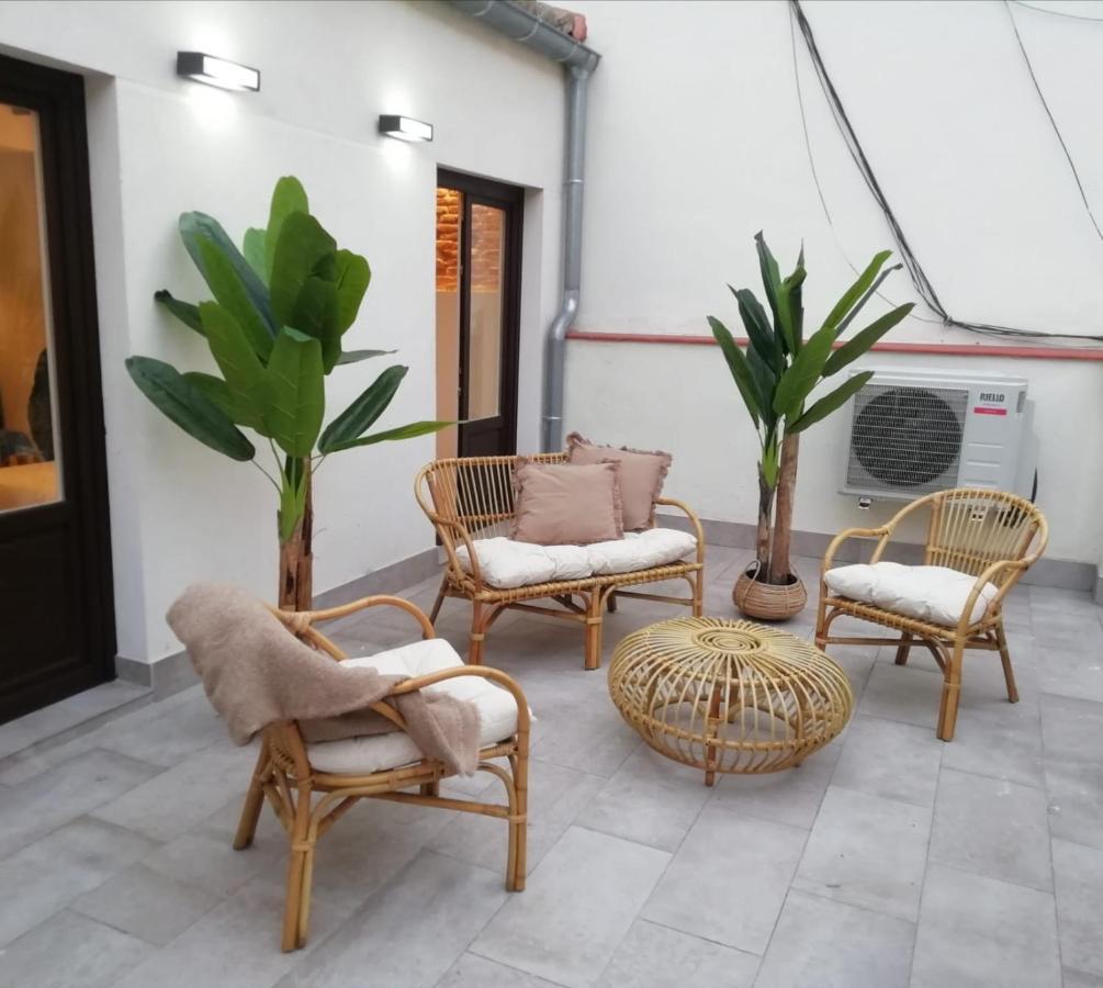 Apartamentos Con Encanto En La Latina Madrid Esterno foto