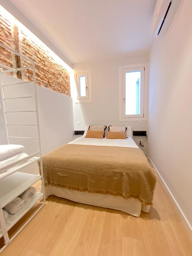Apartamentos Con Encanto En La Latina Madrid Esterno foto