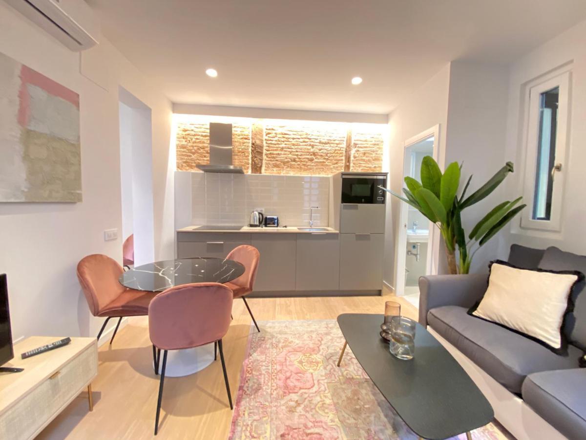 Apartamentos Con Encanto En La Latina Madrid Esterno foto